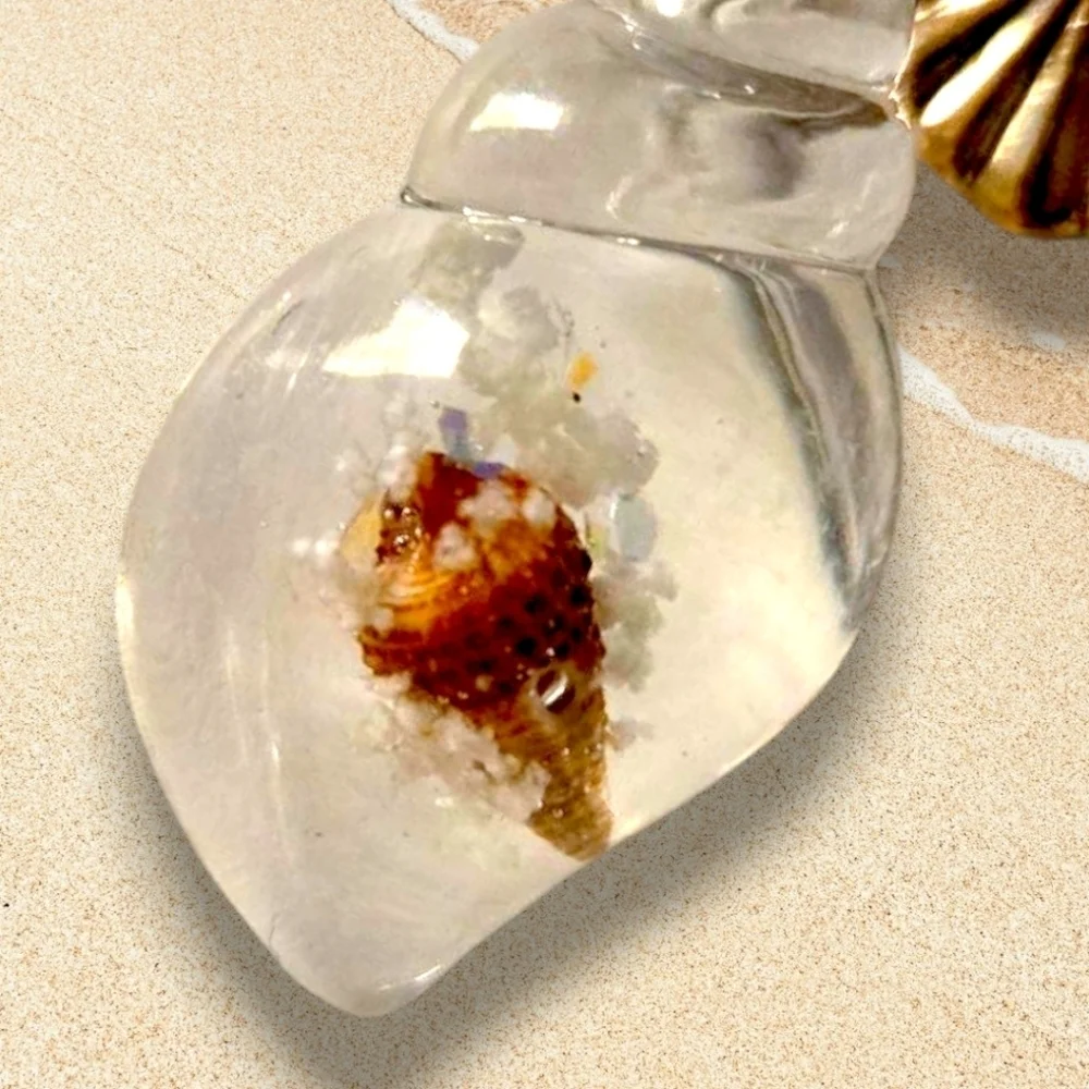 2 'Piece Of The Sea' Seashell Keychains NWT